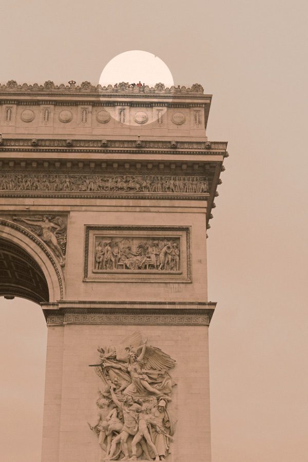 arc de triomphe french promise luxury travel