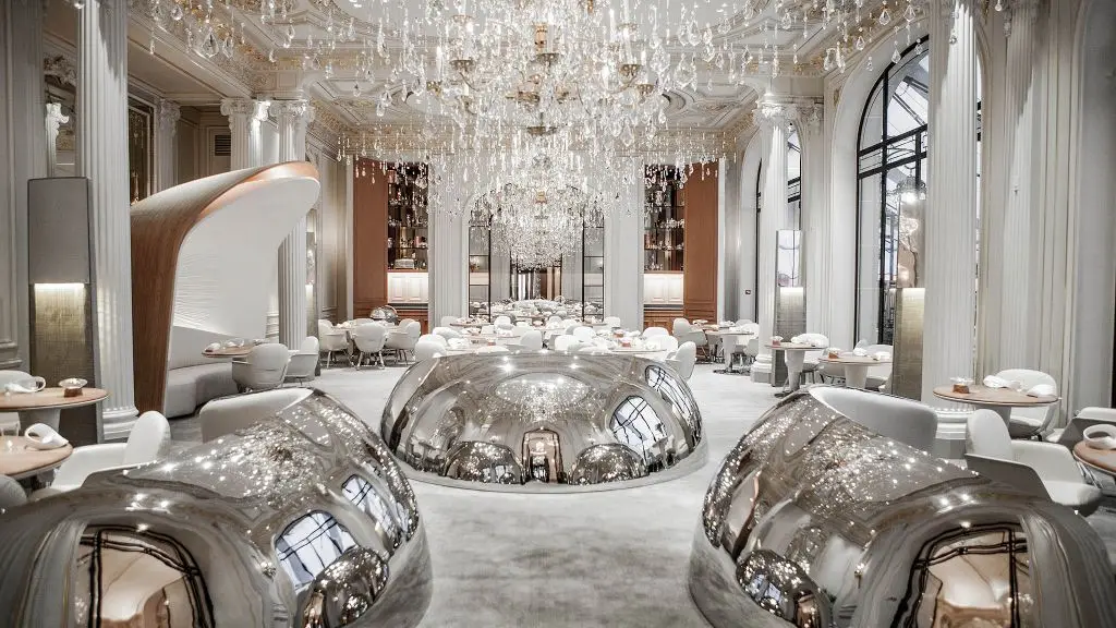 Plaza-Athenee-Alain-Ducasse-au-Plaza-Athenee hotel
