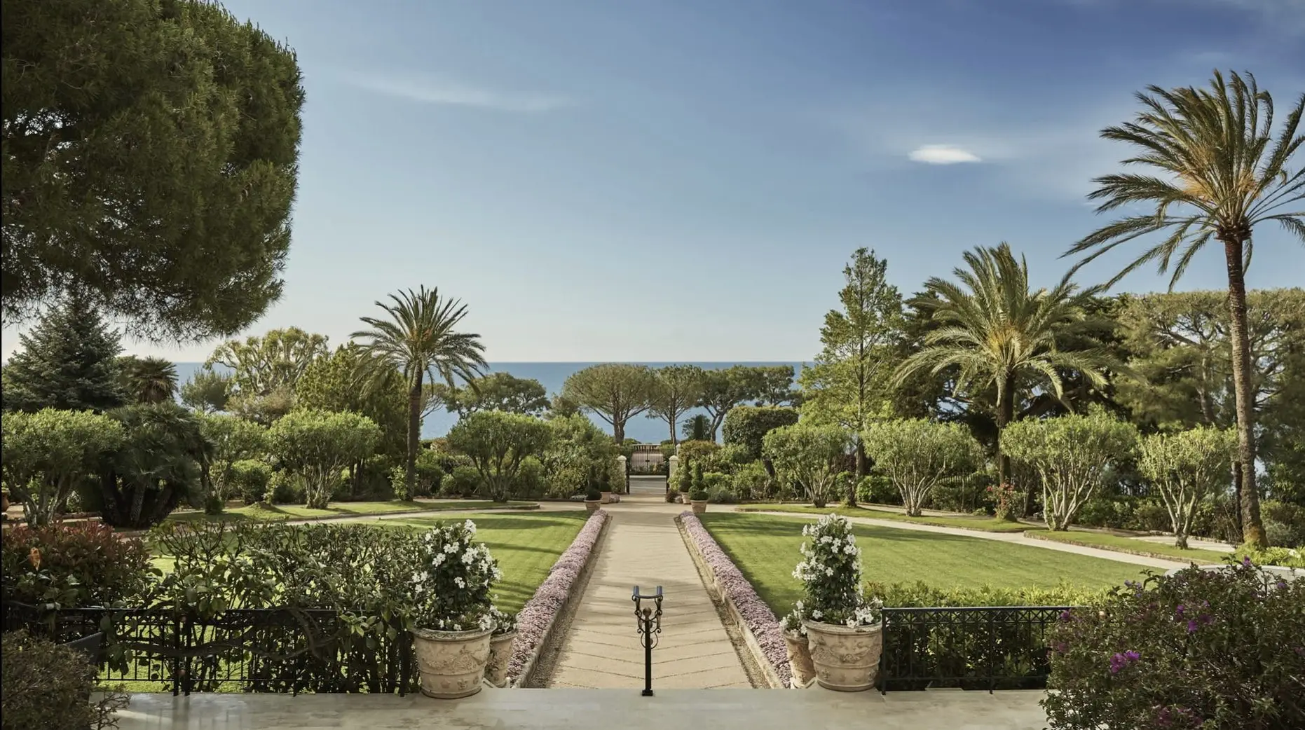 grand hotel du cap ferrat four seasons luxury hotel