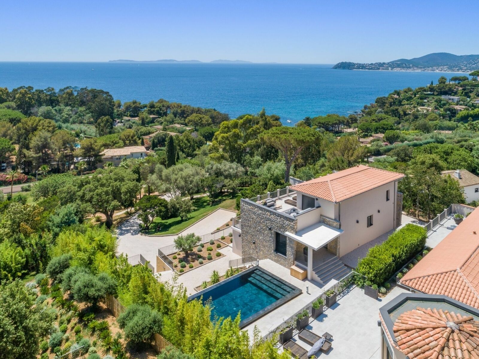 french riviera luxury villa travel agency