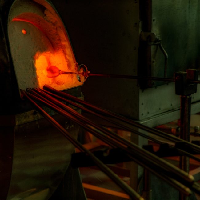 glass blowing atelier france luxury tour