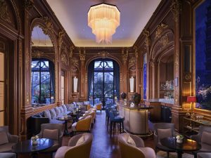 luxury paris peninsula hotel