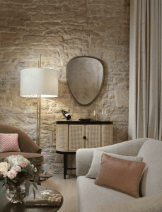 Château La Commaraine burgundy luxury travel advisor