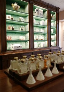 luxury perfume tours france